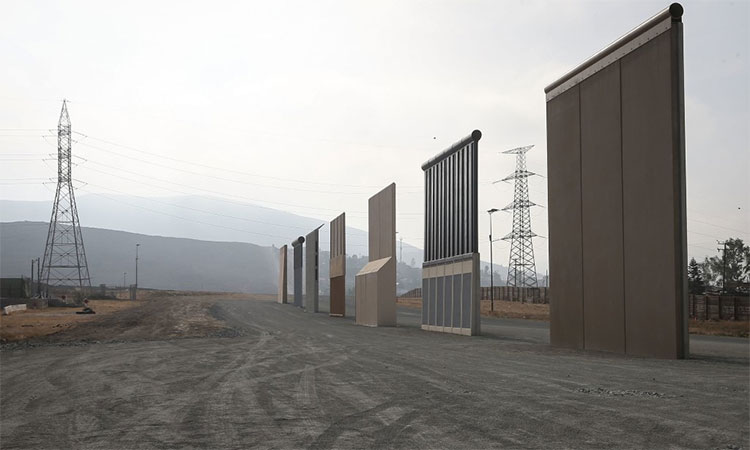 Picture 1 of 'The American - Mexican wall' threatens wildlife