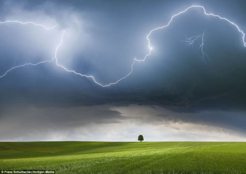 Picture 12 of The anger of Earth's mother