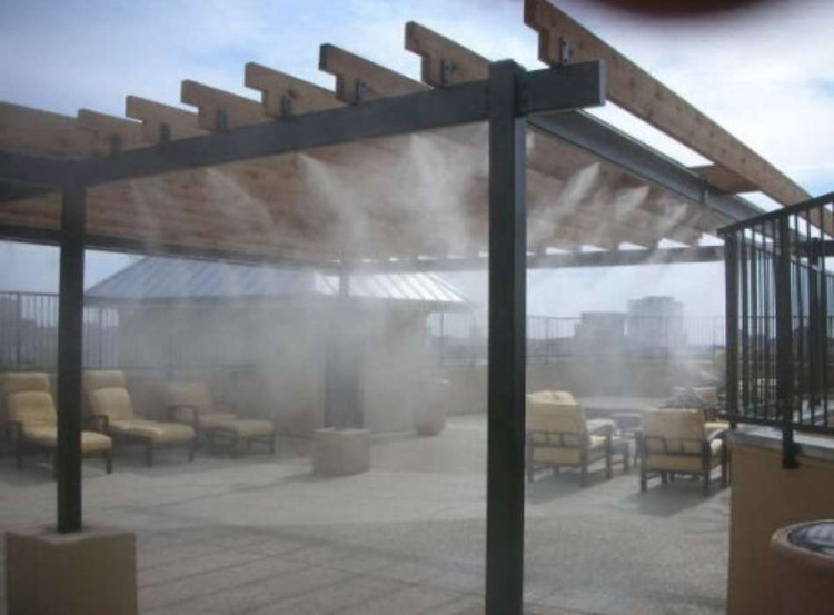 Picture 2 of The anti-hot move for the roof of the roof is burned by summer sun