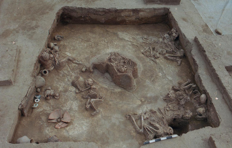Picture 2 of The Battle of the Red Dragon helped the Chinese emperor Xia Wu to the throne