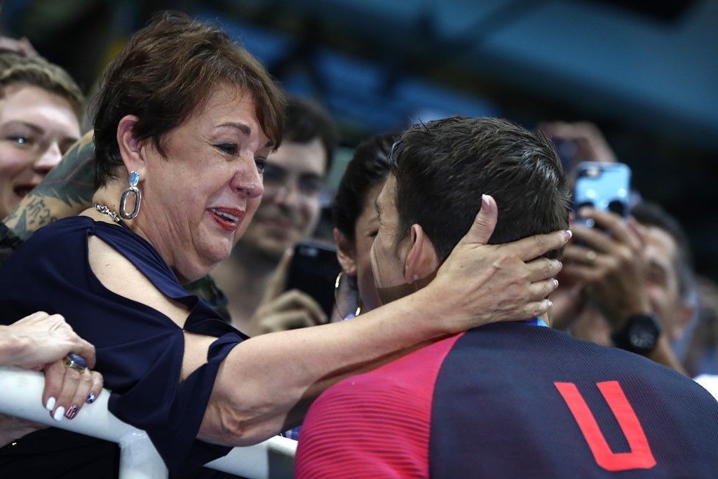 Picture 16 of The beautiful moment of Michael Phelps in the 2016 Olympics