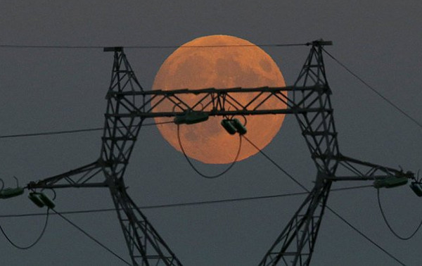Picture 10 of The beautiful 'super moon' around the world