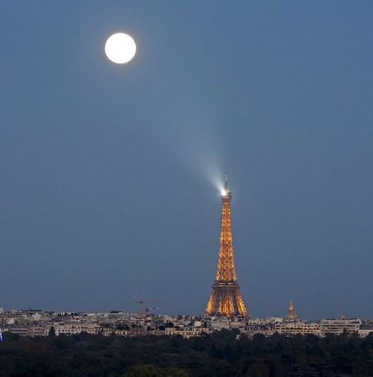 Picture 15 of The beautiful 'super moon' around the world