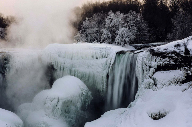 Picture 2 of The beauty of Niagara Falls paradise