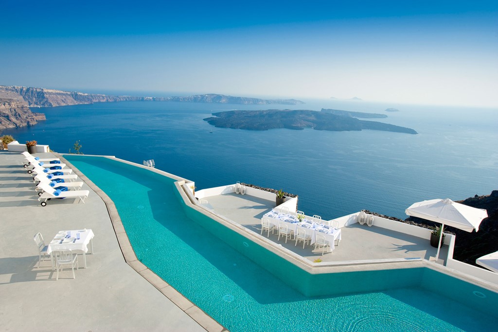 Picture 12 of The best infinity pool in the world