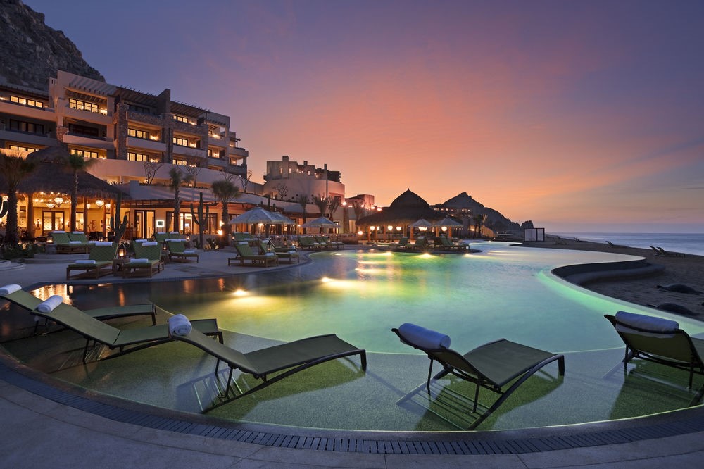 Picture 4 of The best infinity pool in the world