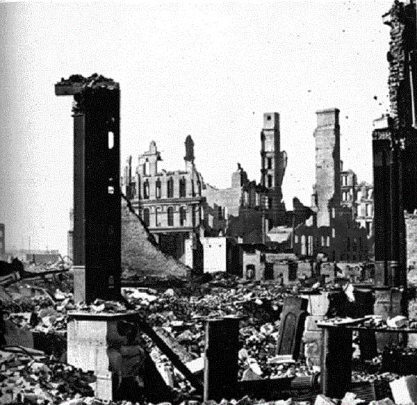 Picture 5 of The biggest fire in history in Chicago