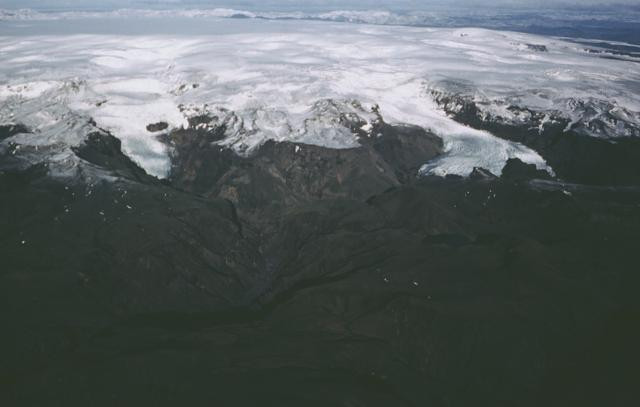 Picture 1 of The biggest super volcano in Iceland is about to get angry
