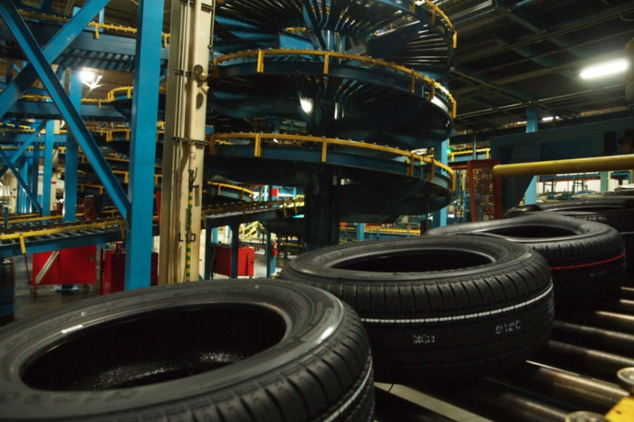 Picture 6 of The birth history of tires