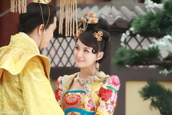 Picture 2 of The bizarre hobby of the youngest Chinese Emperor