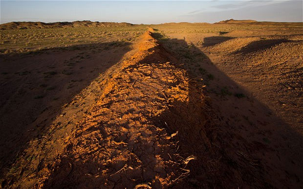 Picture 1 of The British discovered a new part of the Great Wall