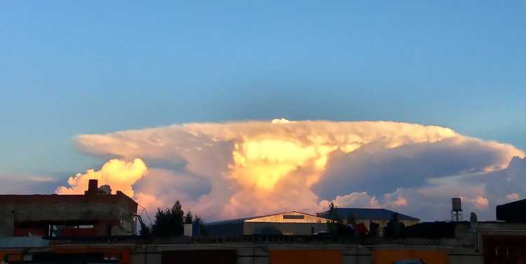 Picture 6 of The cloud of