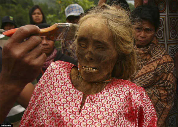 Picture 2 of The corpse turned on the coffin to go home: Scientist headache