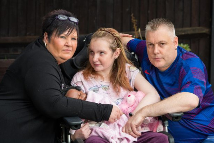 The couple with two children is the youngest Alzheimer's patient in the UK