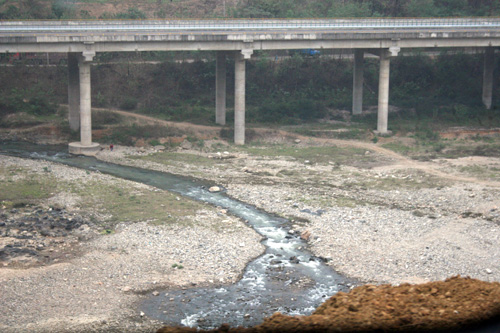 Picture 3 of The culprit makes the Red River