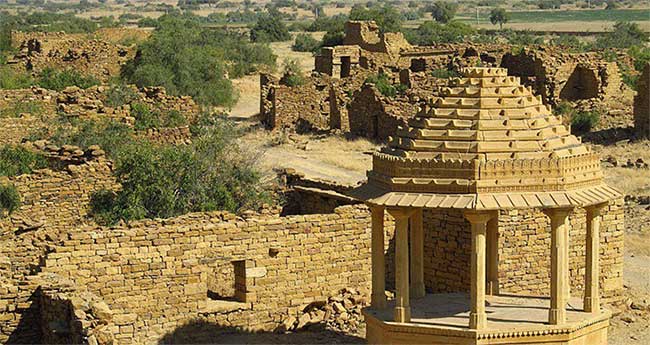 Picture 1 of The 'cursed' village caused people to 'evaporate'