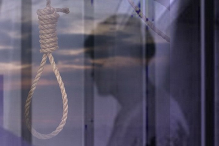 Picture 4 of The death coincides with scary