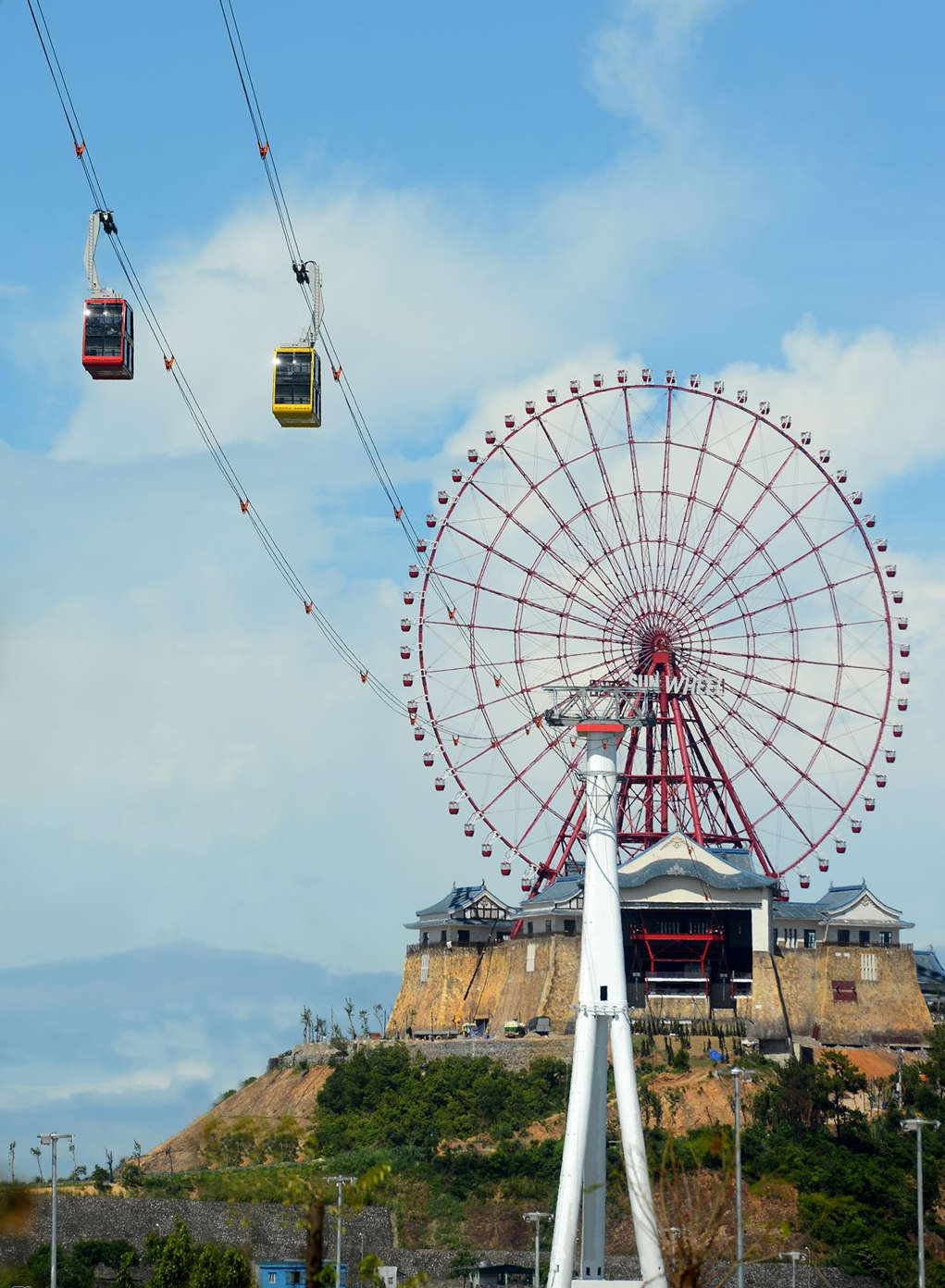 Picture 13 of The 'double-decker bus' cable car floats above Ha Long Bay
