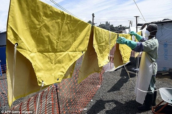Picture 5 of The Ebola epidemic in the US is at a red alert level