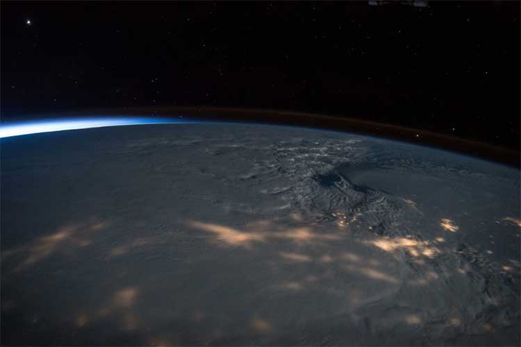 Picture 12 of The endless beauty of Earth in a set of photos taken from the universe