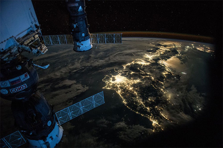 Picture 15 of The endless beauty of Earth in a set of photos taken from the universe