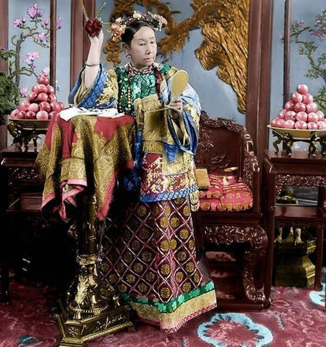 Picture 3 of The extravagant life of Tu Hy Hau Hau: Eat 120 oyster sea oysters every meal, there is a railway to go back and forth in the palace