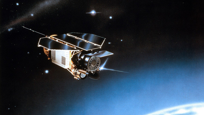 Picture 5 of The fall of satellites made the Earth