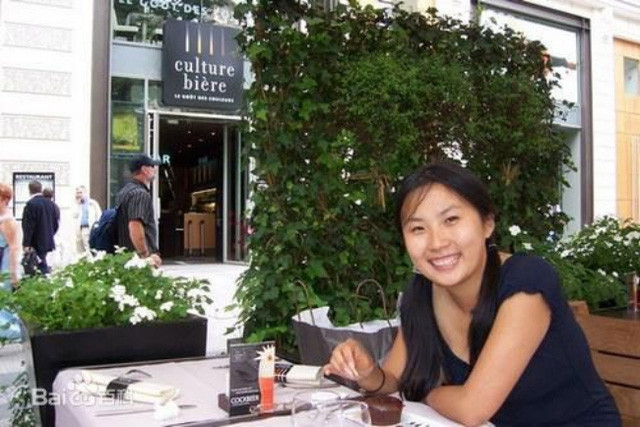 Picture 3 of The female doctor died of cancer leaving millions of people awake