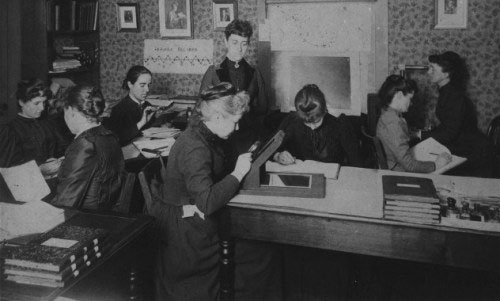 Picture 8 of The female scientists are forgotten