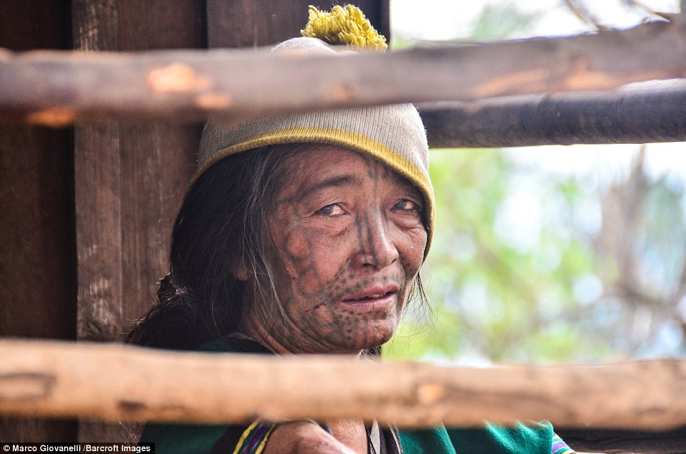 Picture 12 of The female tribe more beautiful face tattoos