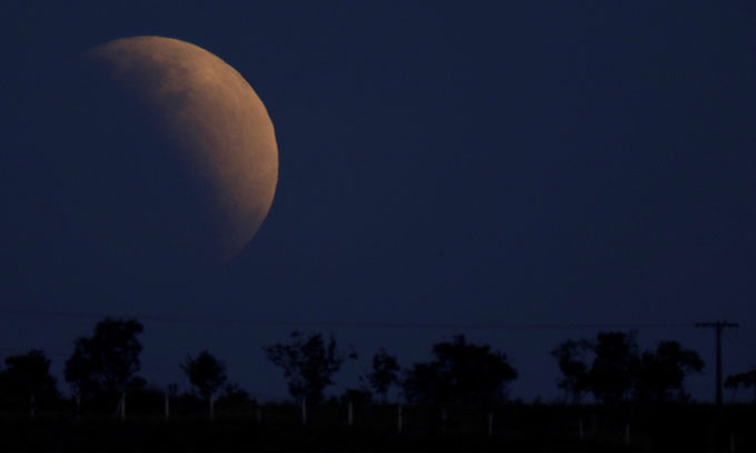 Picture 6 of The final lunar images of the year in the world