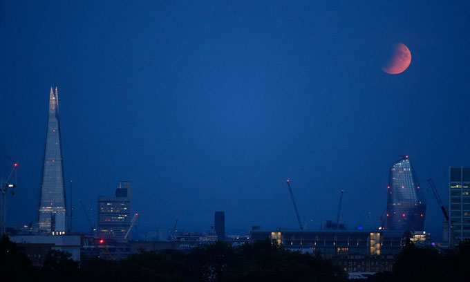 Picture 7 of The final lunar images of the year in the world