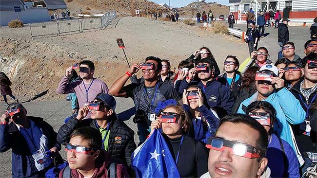 Picture 8 of The final total eclipse of the decade in the South American sky