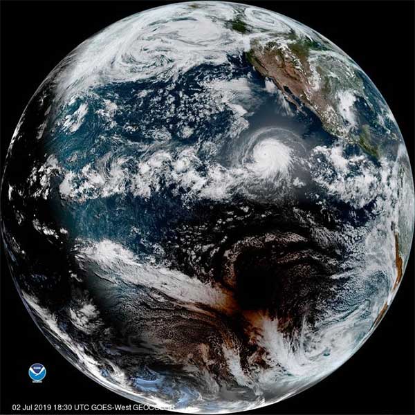 Picture 9 of The final total eclipse of the decade in the South American sky