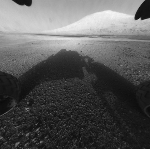 Picture 4 of The first color image from Mars