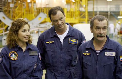 The first female tourist to fly into space images 1