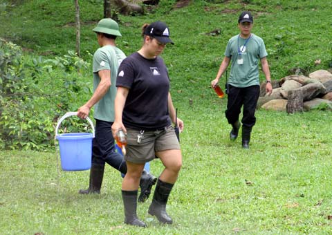 Picture 4 of The first semi-wild area for bears in Vietnam