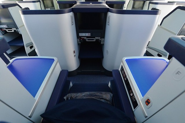 Picture 6 of The first sight of Vietnam Airlines Boeing 787 shipped in the US