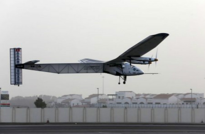 Picture 1 of The first solar plane circled the Earth