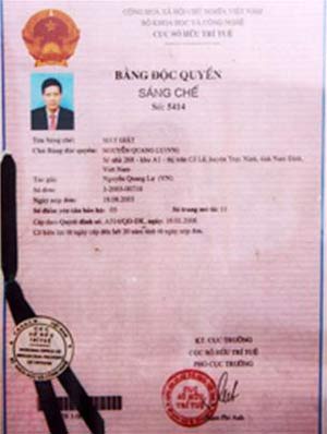 Picture 2 of The first Vietnamese invented a washing machine