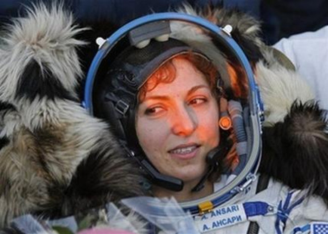 Picture 3 of The first woman to travel on space