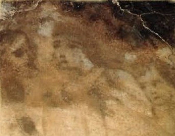 Picture 4 of The 'ghost' face knows to hide on the floor