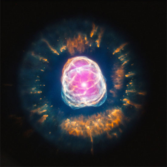 Picture 1 of The glorious death of a star