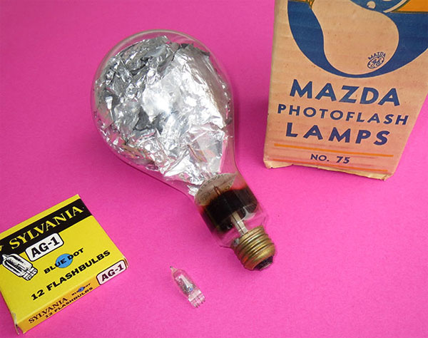 Picture 3 of The history of Flash - from dynamite to light-emitting diodes