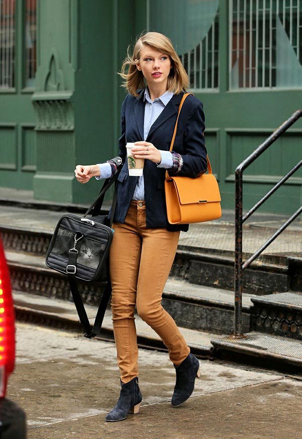 Picture 4 of The history of handbags today