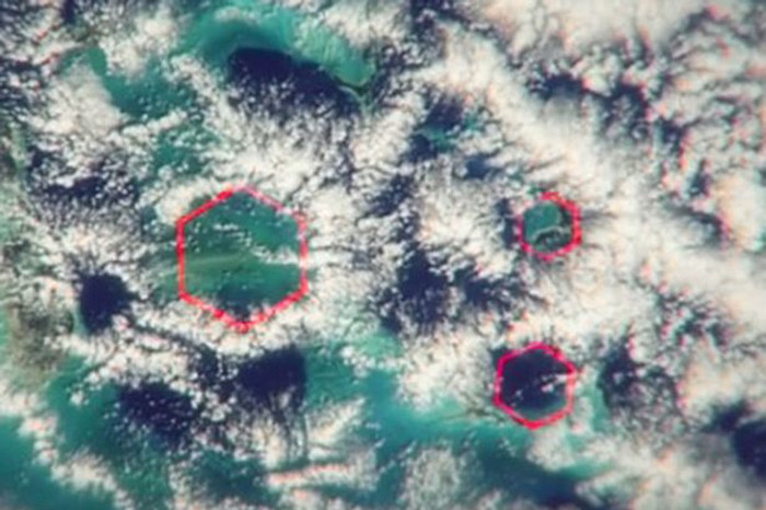 Picture 1 of The horrifying hexagonal cloud hypothesis in Bermuda was rejected