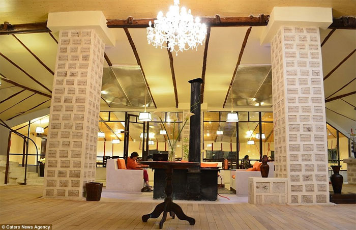 Picture 8 of The hotel is built entirely from salt