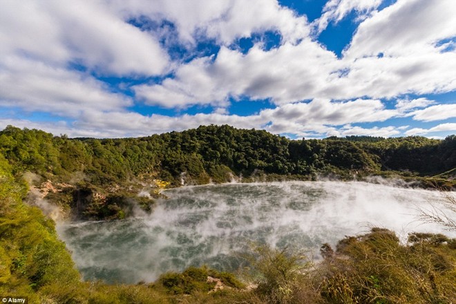 Picture 8 of The hottest places on the planet