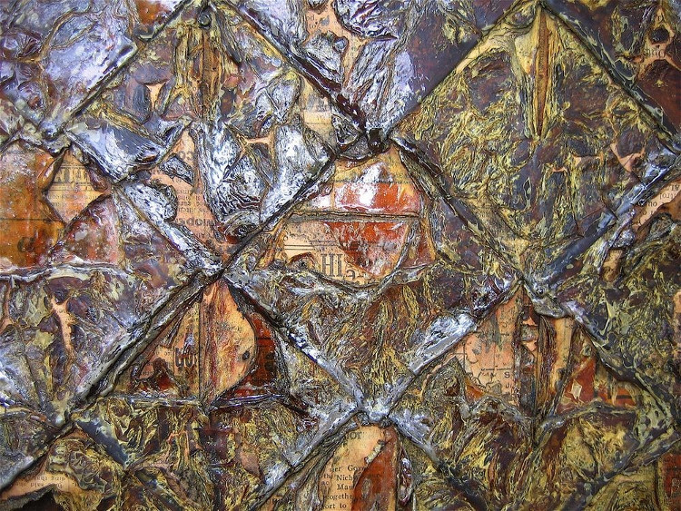 Picture 5 of The house made from newspaper does not rot after hundreds of years