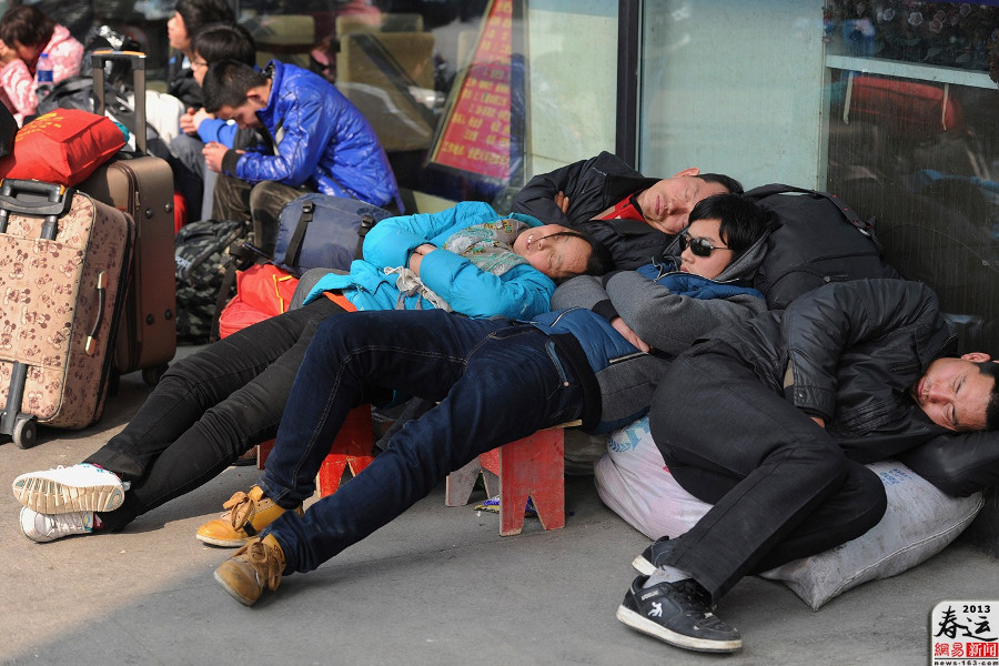 Picture 11 of The huge immigration came home to celebrate New Year in China
